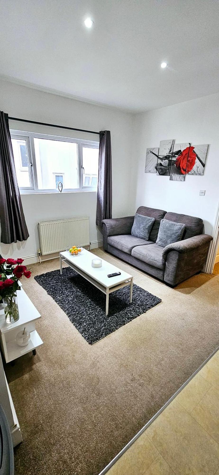 1 Bedroom Flat In 格雷夫森德 外观 照片